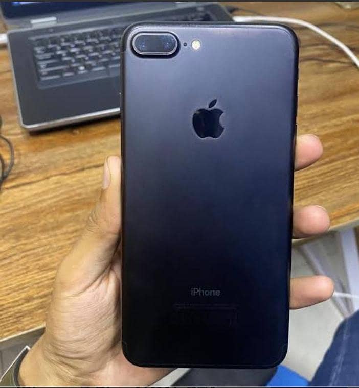 Apple iPhone 7 Plus 1