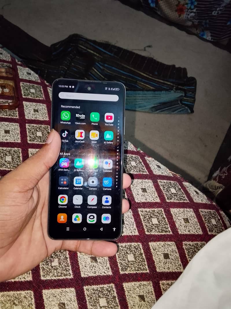 hot 40i only phone 1