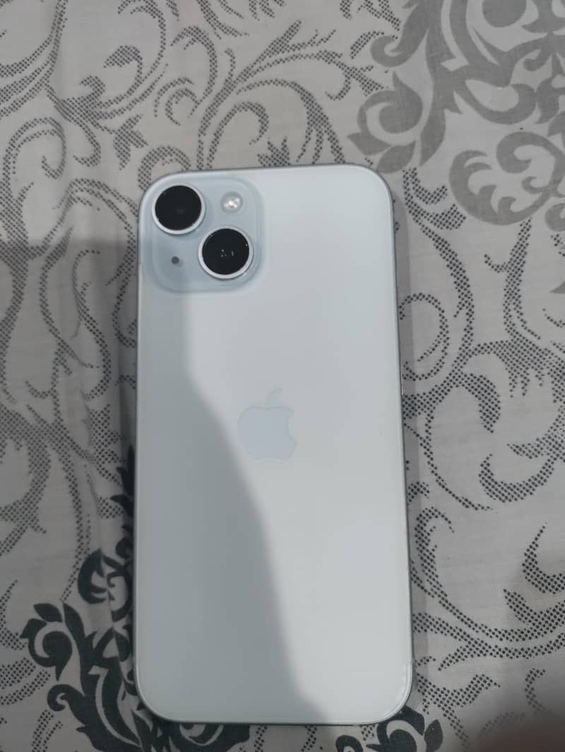 Apple iPhone 15 2