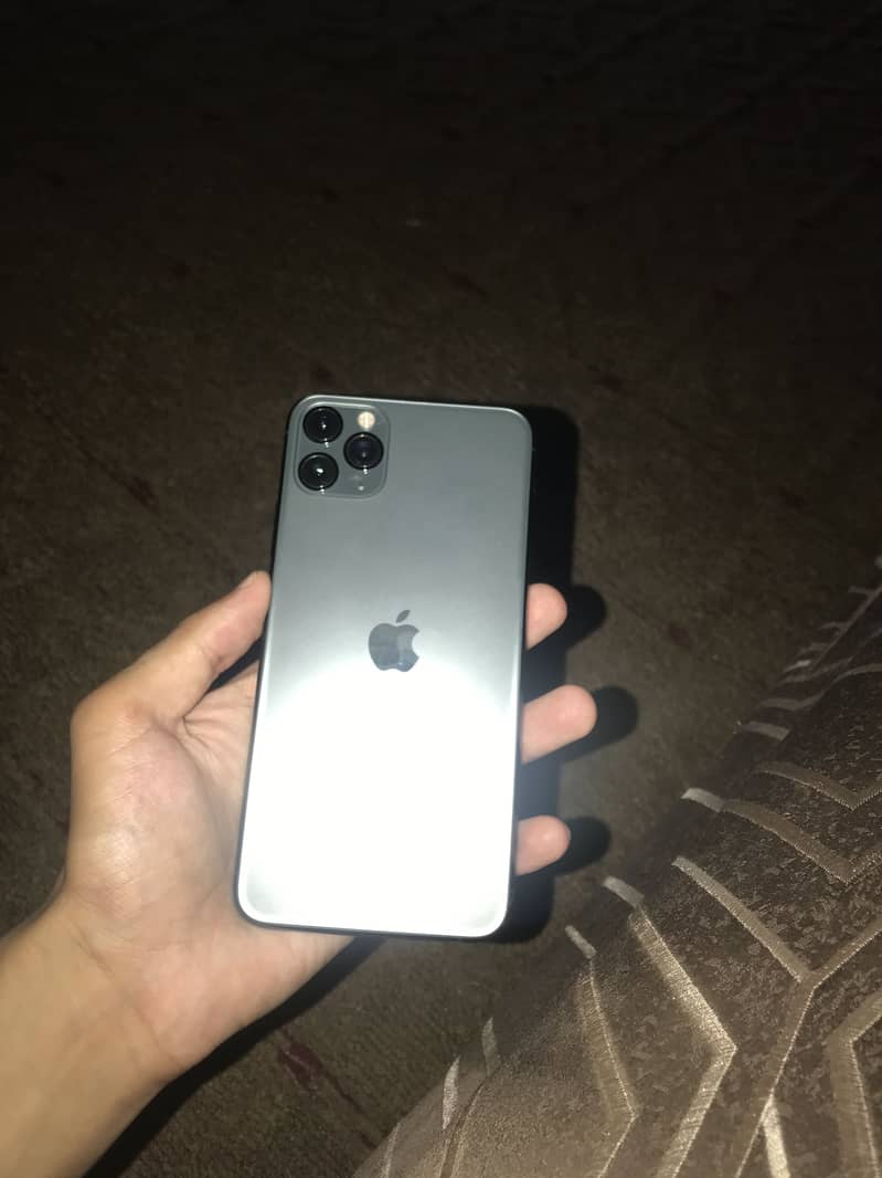 Apple iPhone 11 Pro Max 1