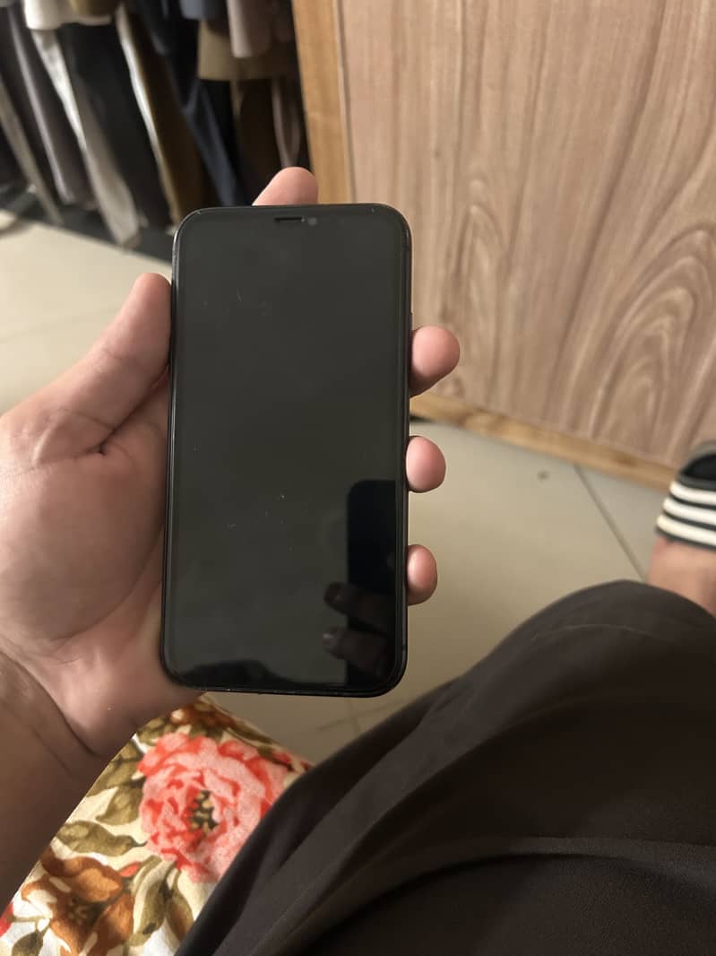 Apple iPhone 11 1