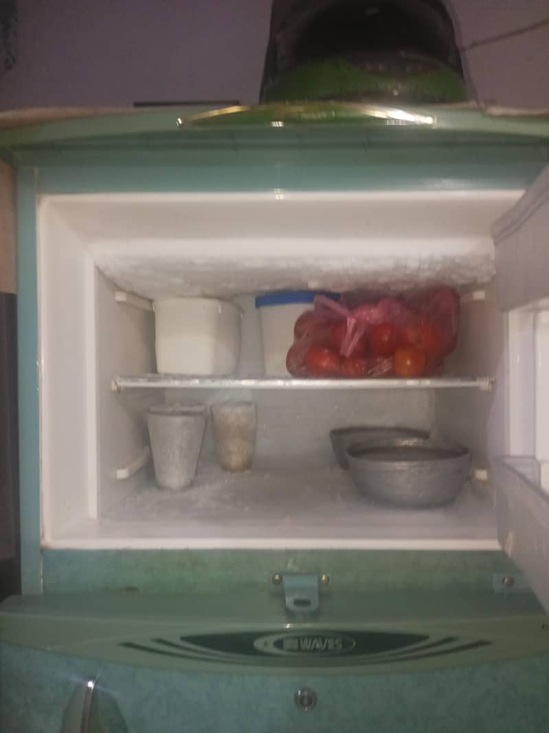 waves refrigerator 3