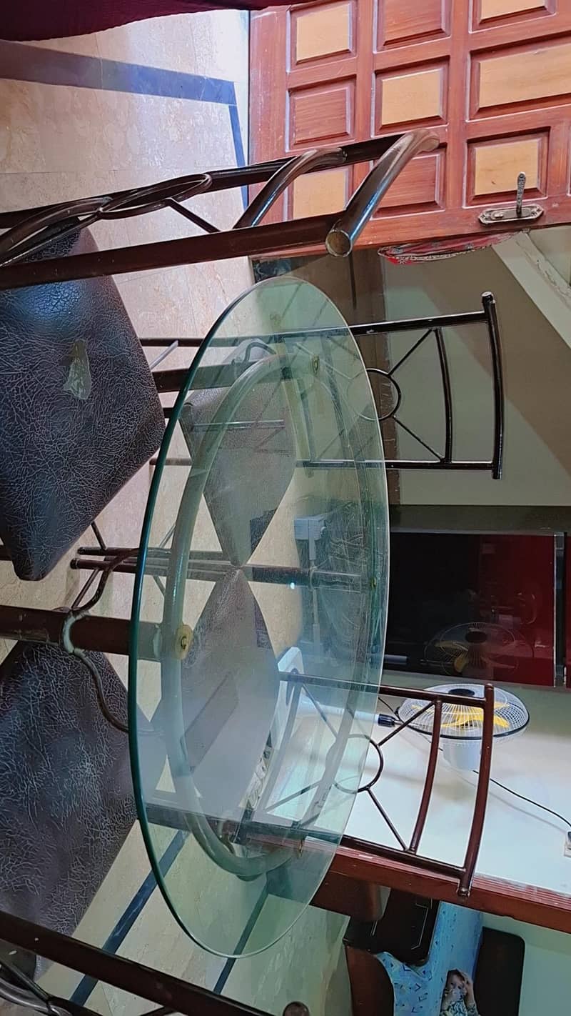 Glass Dinning Table 4