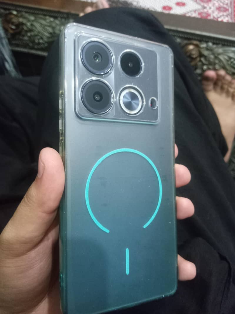 Infinix Note 40 4