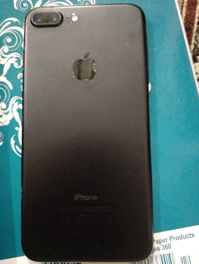 Apple iPhone 7 Plus 1