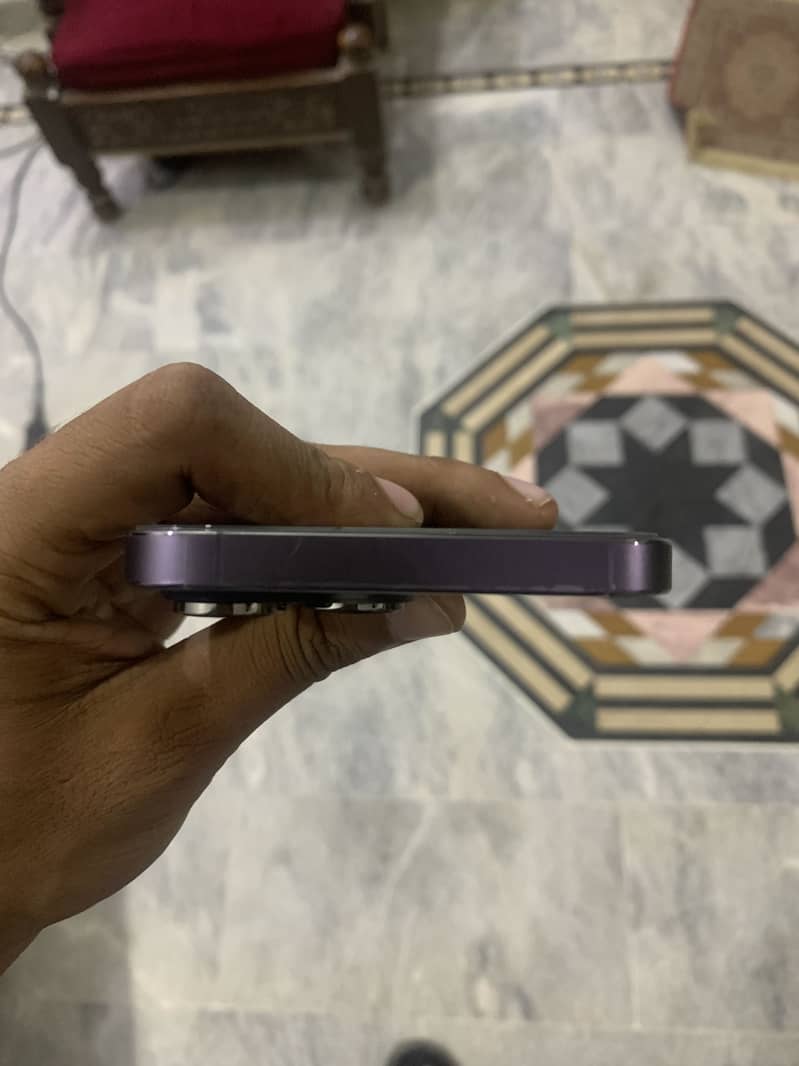 Apple iPhone 14 Pro Max 1