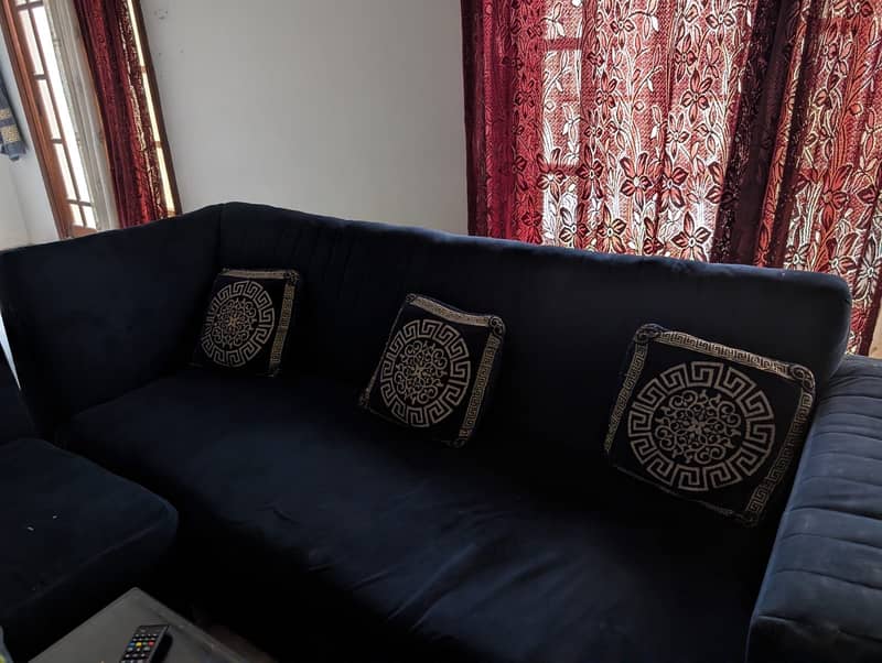 L shaped sofa 0