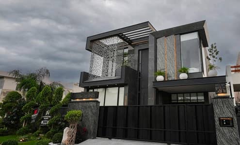 Fully Furnished 1 Kanal Ultra Modern Design 5 Bedrooms Lavish Location For Sale In Dha Phase 6 Lahore