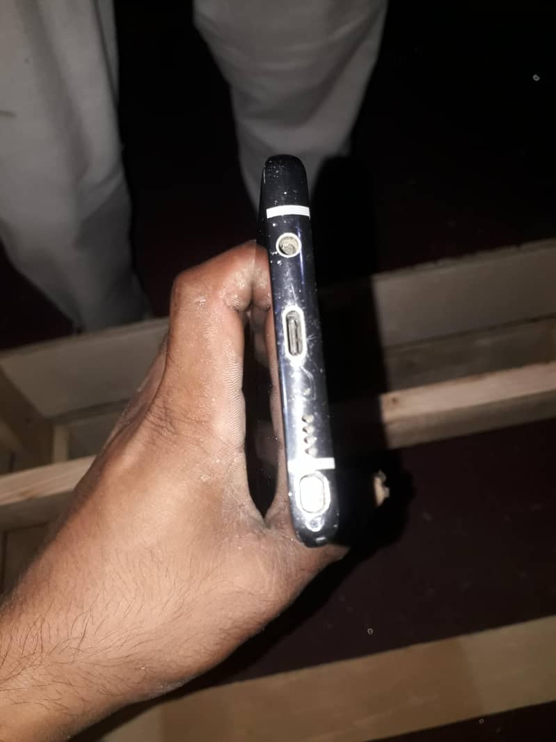 Samsung Mobile Note 8 3