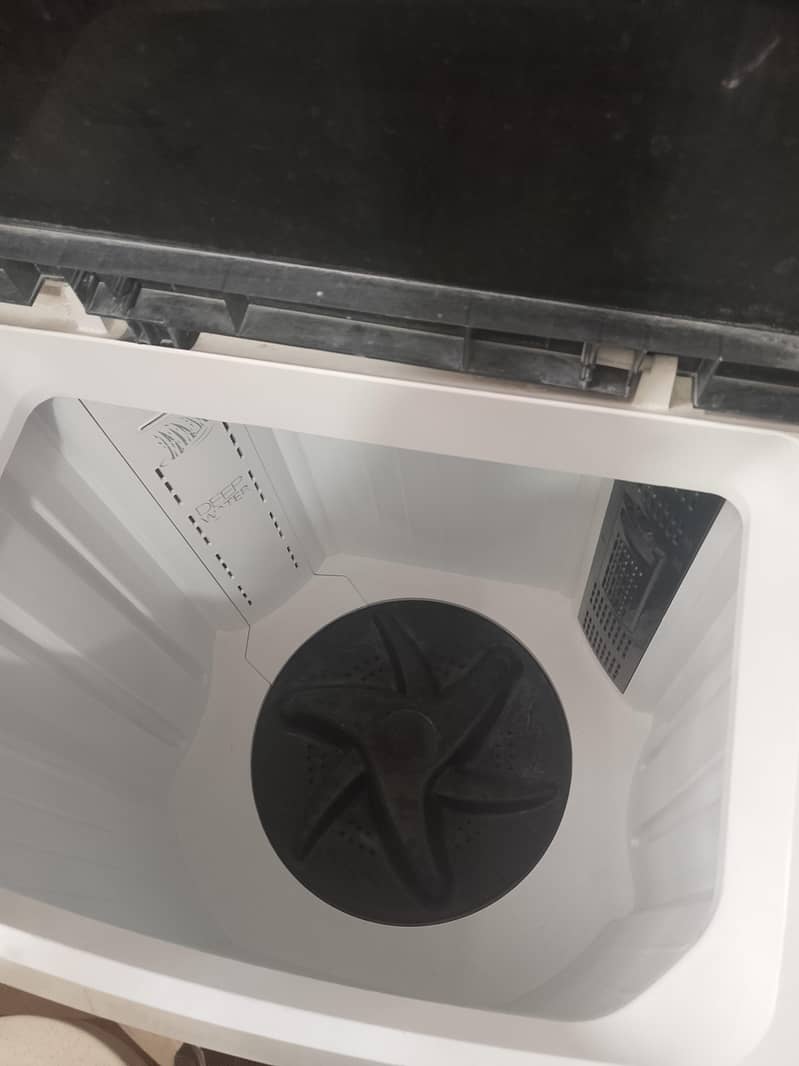 Haier Automatic washing machine 6