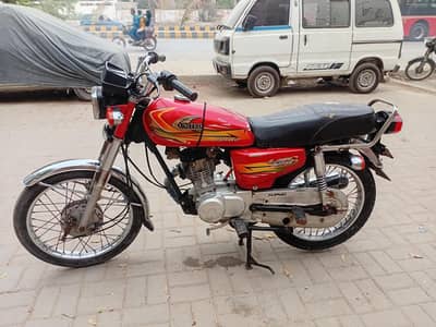 United 125