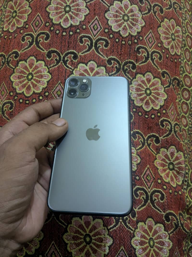 Apple iPhone 11 Pro Max 1