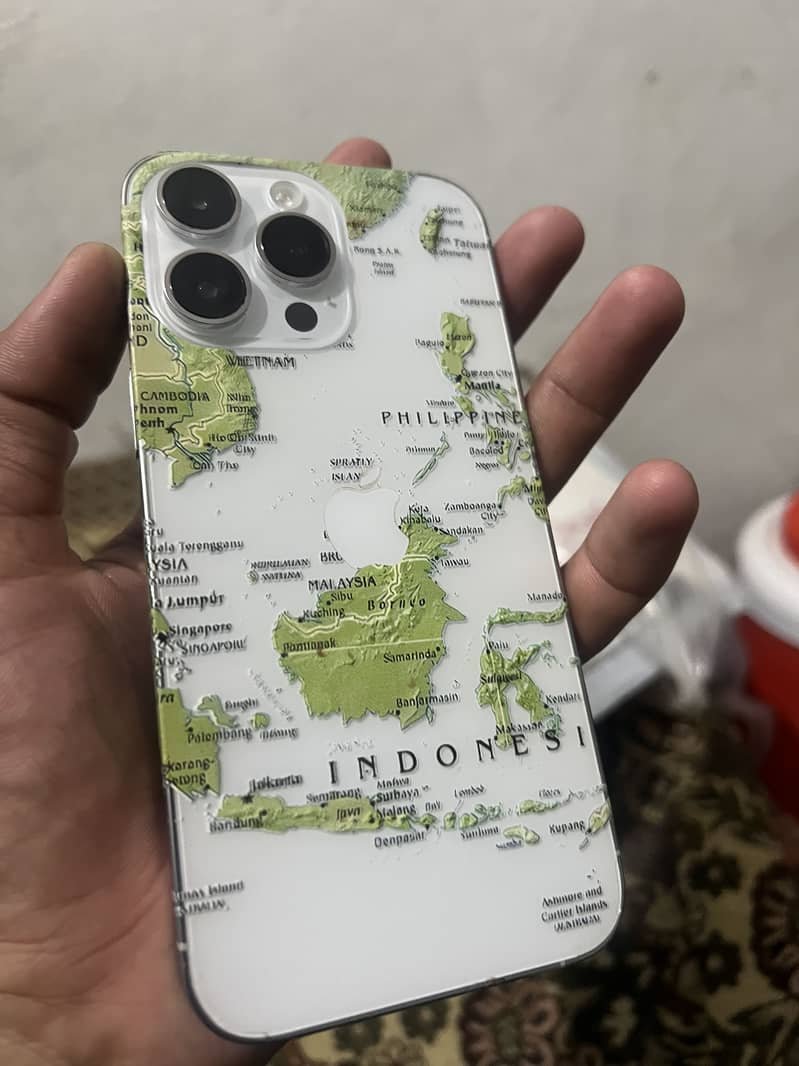 Apple iPhone 14 Pro Max 1