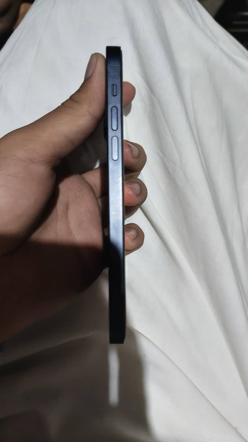Apple iPhone 12 mini 2