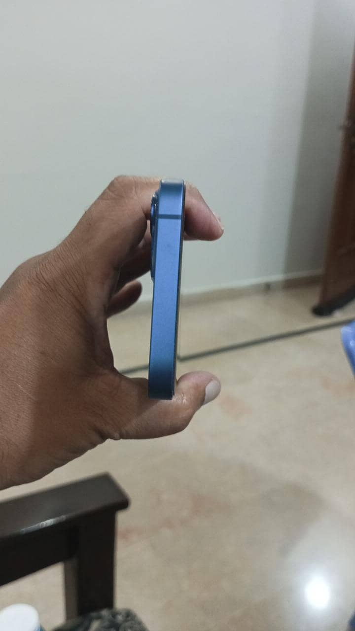 Apple iPhone 13 1