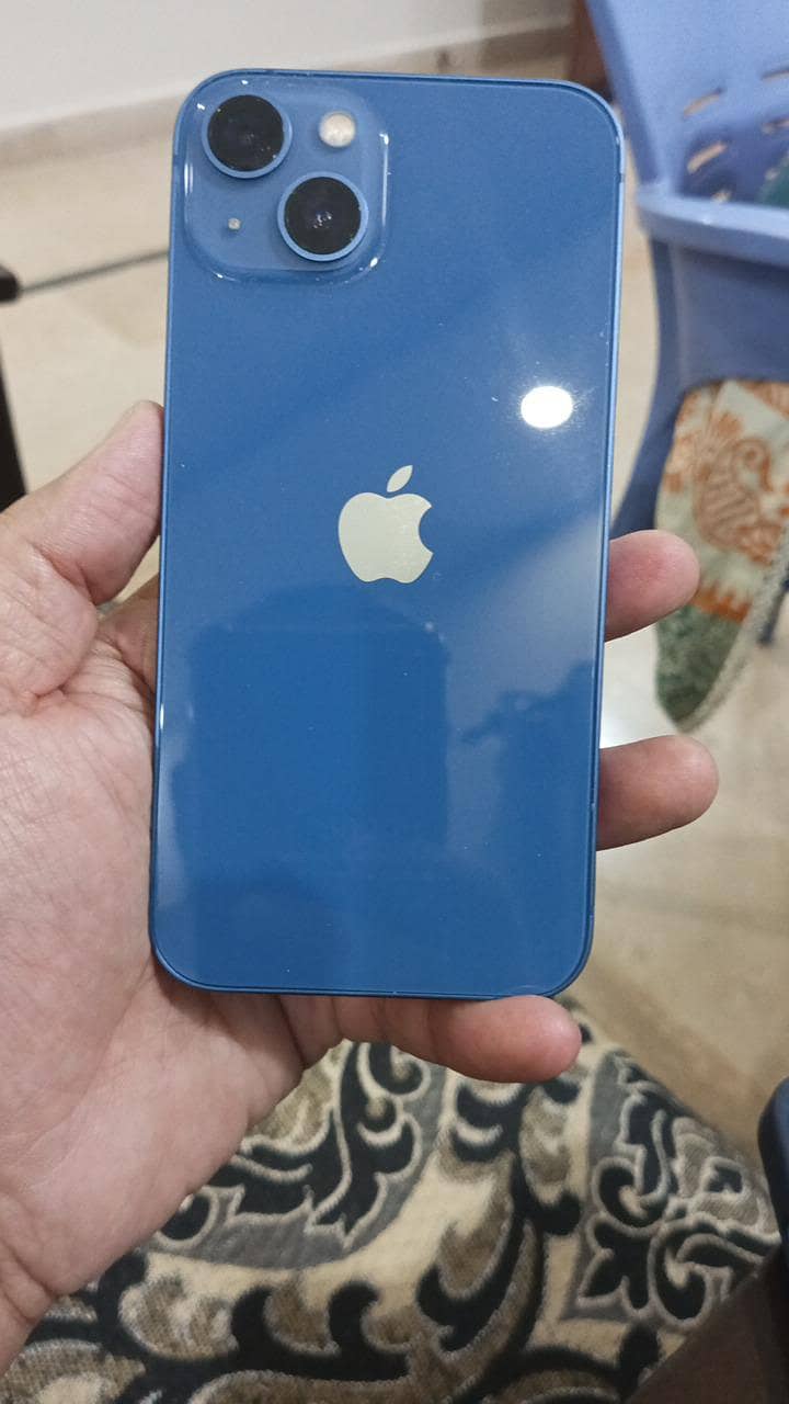 Apple iPhone 13 2