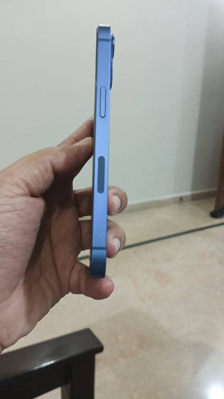 Apple iPhone 13 3