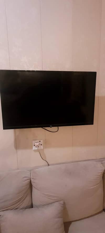 TCL 32-Inch Non-Smart LED TV For Sale