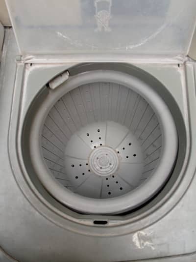 Washing machine, drayer