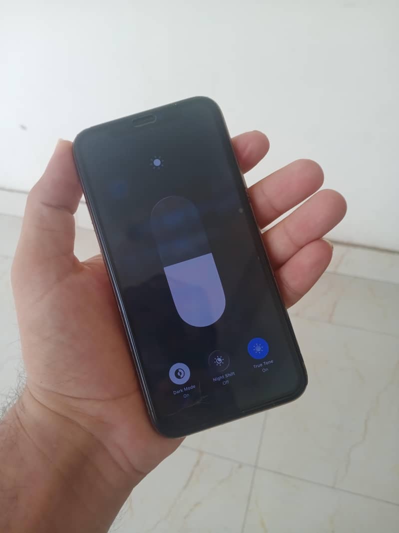 Apple iPhone 11 Pro 3