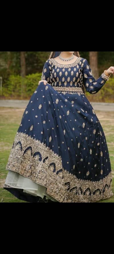 luxury bridal lehenga for rent