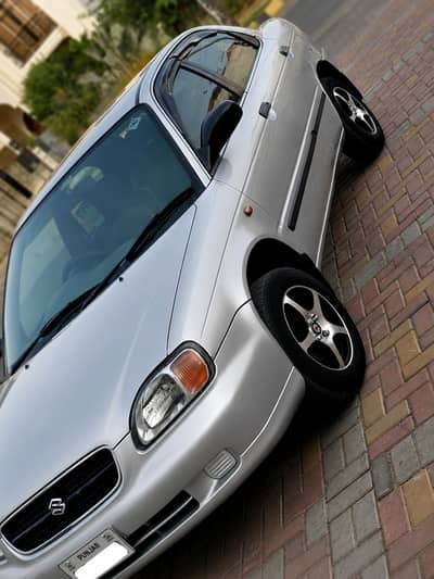 Suzuki Baleno 2004