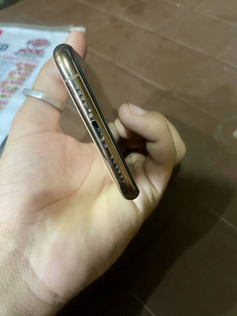Apple iPhone 11 Pro 5