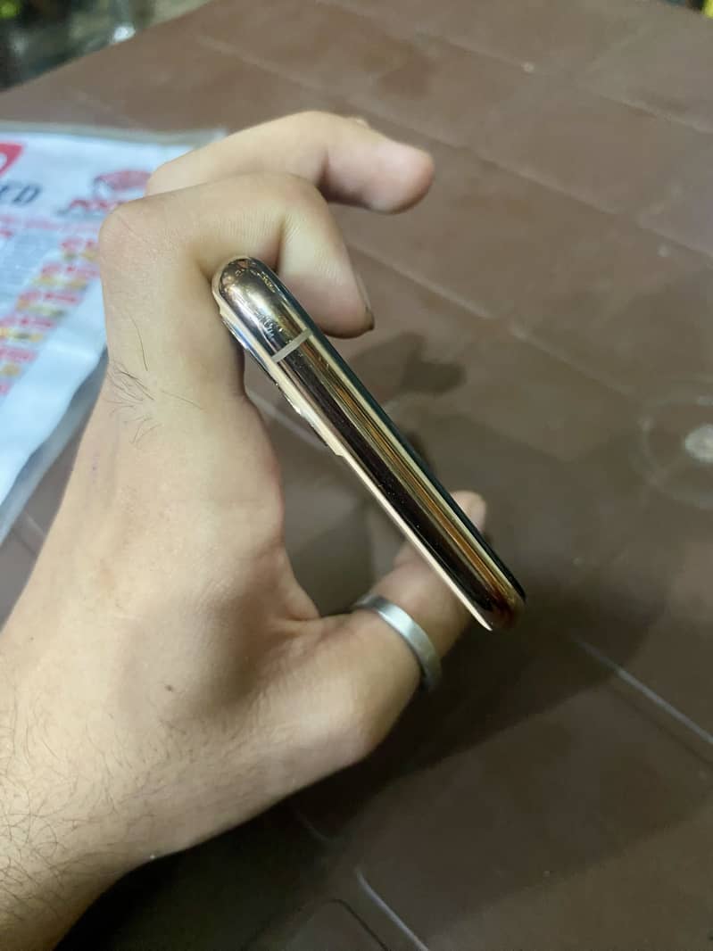 Apple iPhone 11 Pro 6