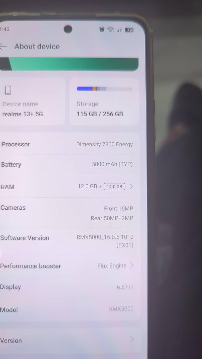Realme 13 Plus 4