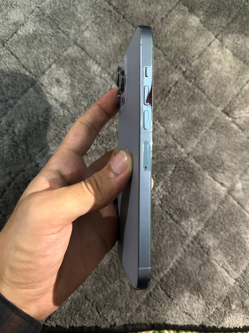 Apple iPhone 13 Pro Max 4