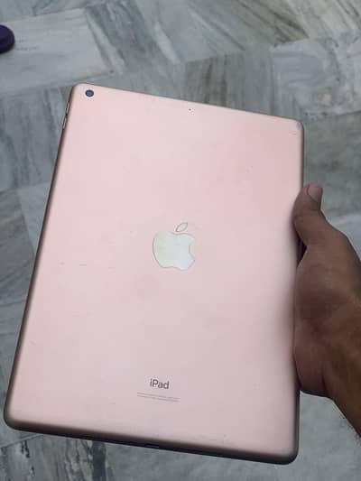 ipad 7 generation with box and charger