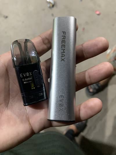 Freemax/ Evox 1000 mah battery 