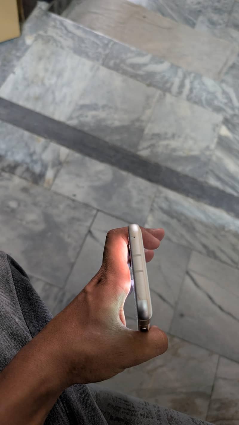 GOOGLE PIXEL 8A 2