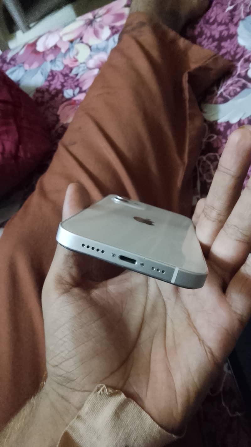 Apple iPhone 12 2