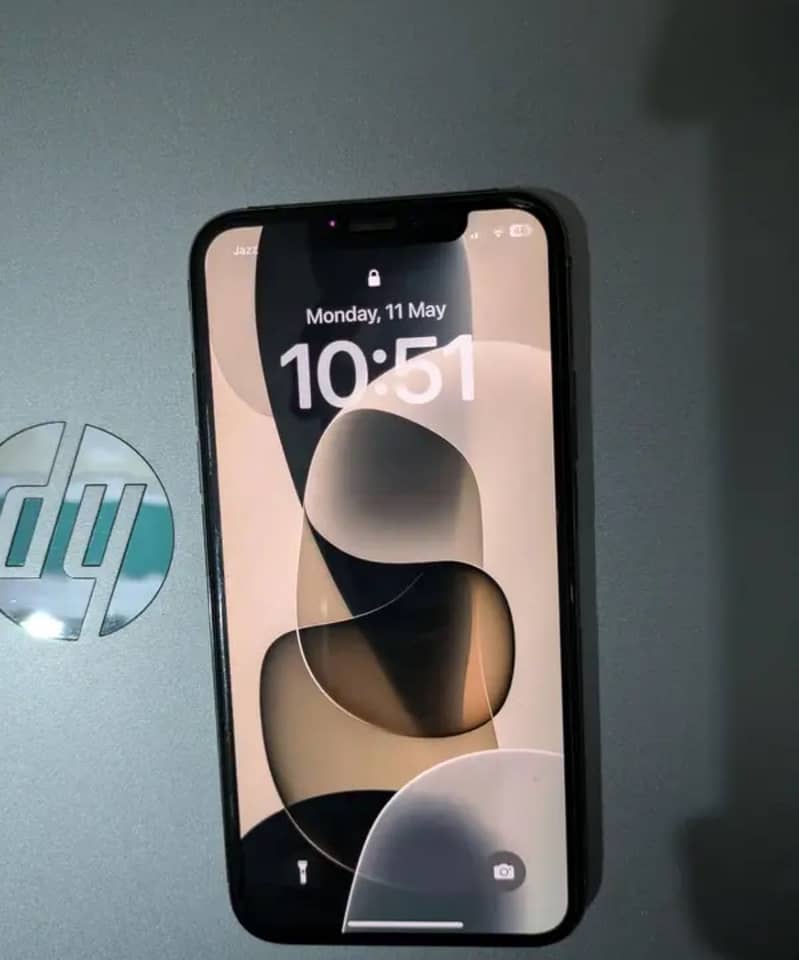 Apple iPhone X 0