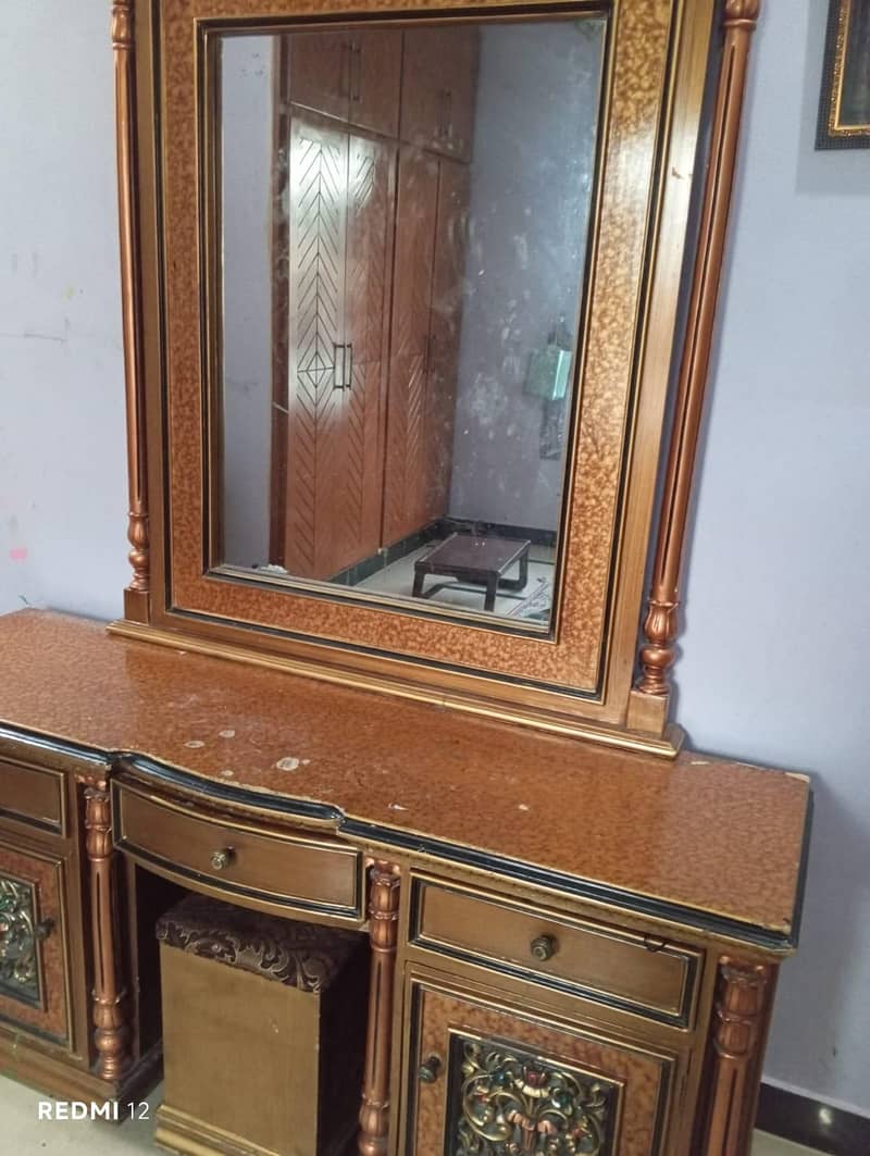 dressing table. 1