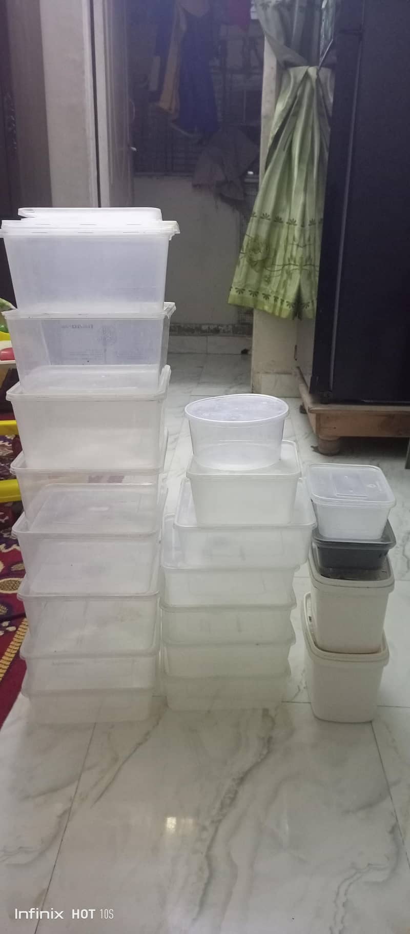 Plastic Containers - Used 0