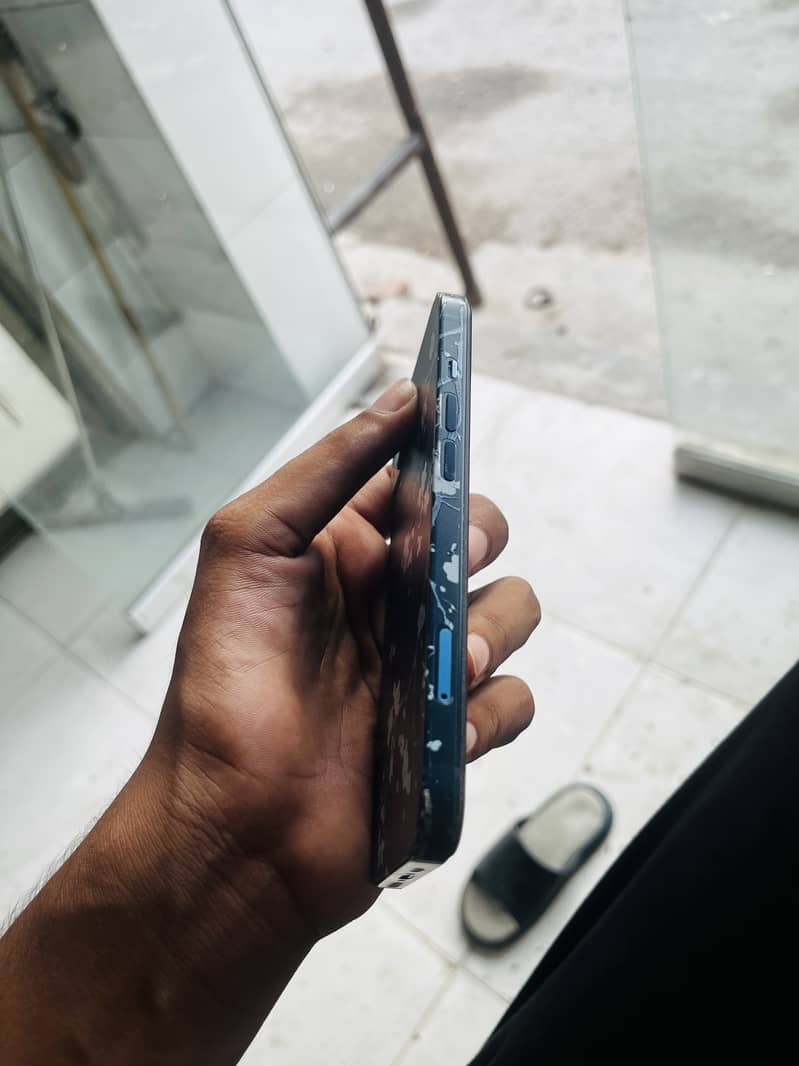 Apple iPhone 13 3