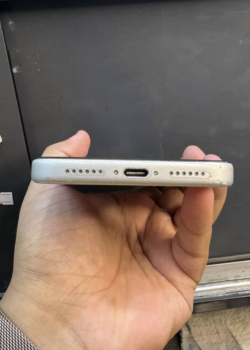 Apple iPhone 17 Pro Max 3