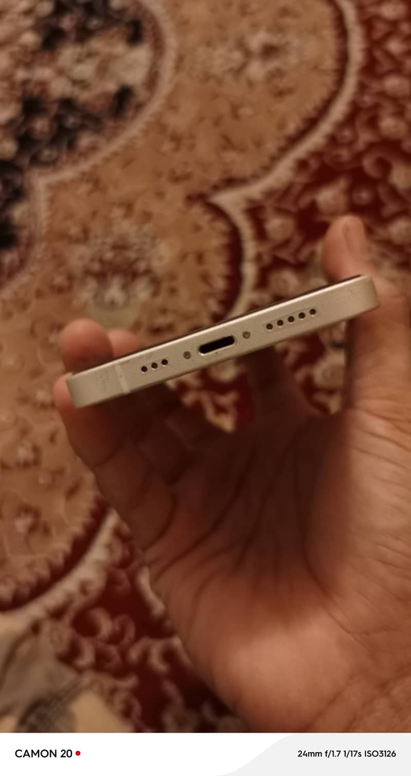 Apple iPhone 12 3