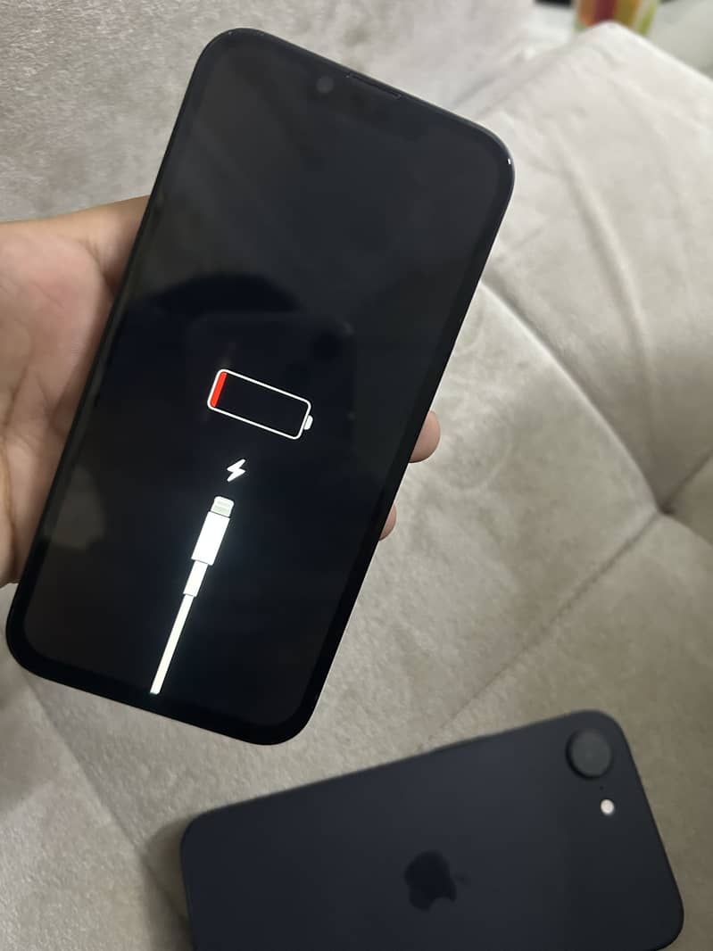 Apple iPhone 14 2