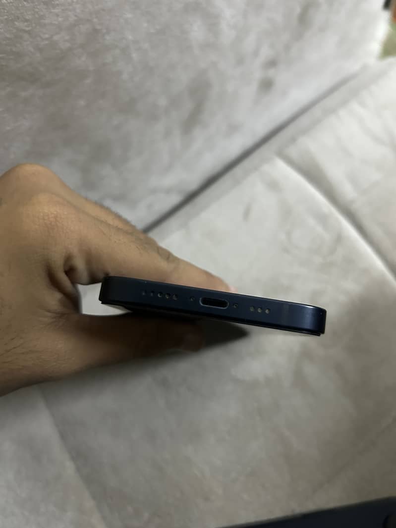 Apple iPhone 14 3