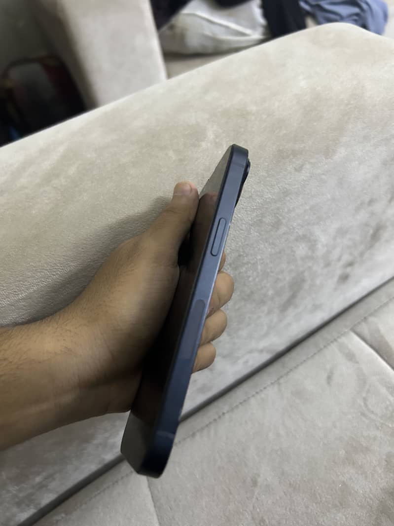 Apple iPhone 14 5