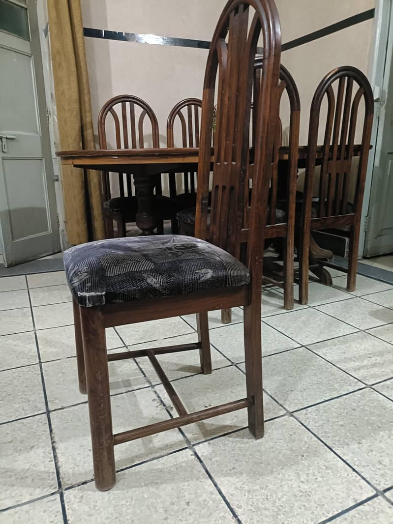Dining table Set With 6 Chairs 2