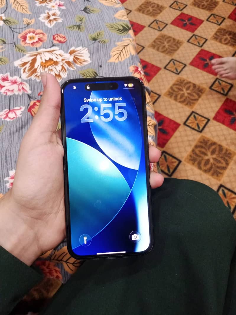 Apple iPhone 15 Pro 1