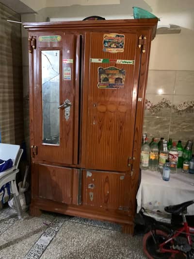 Almari for sell 03115391419