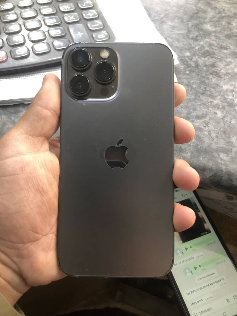 Apple iPhone 13 Pro Max 4