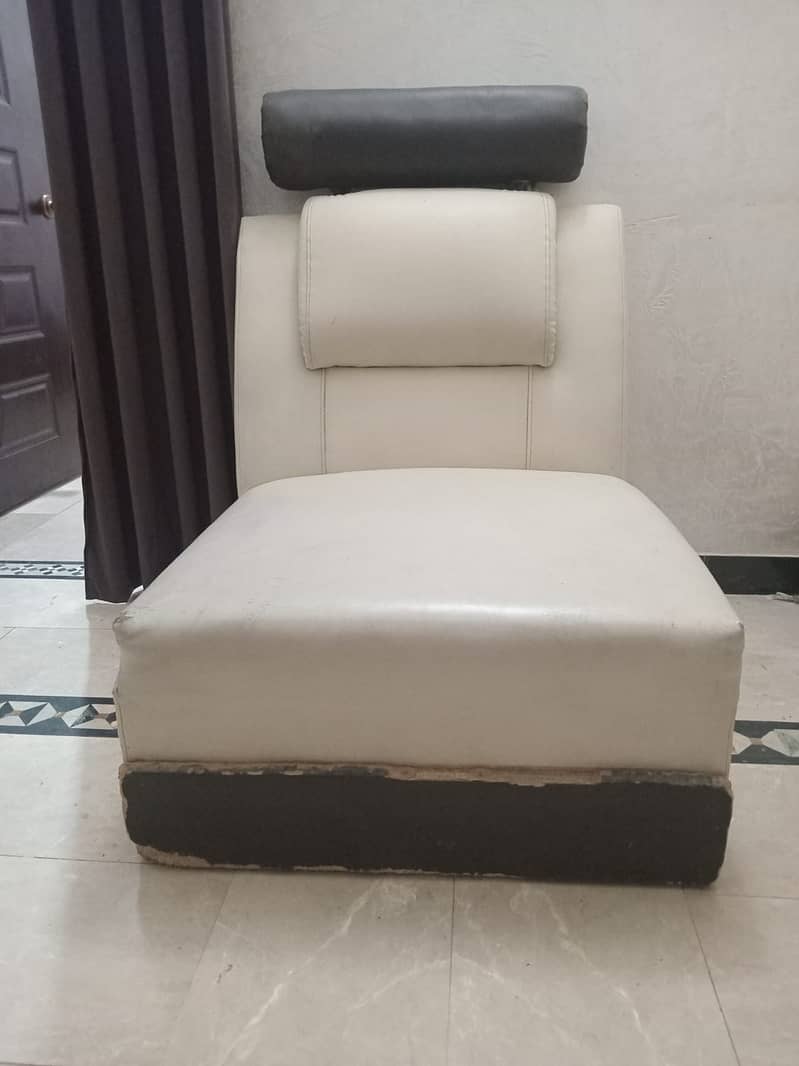 Sofa 1 seater 3
