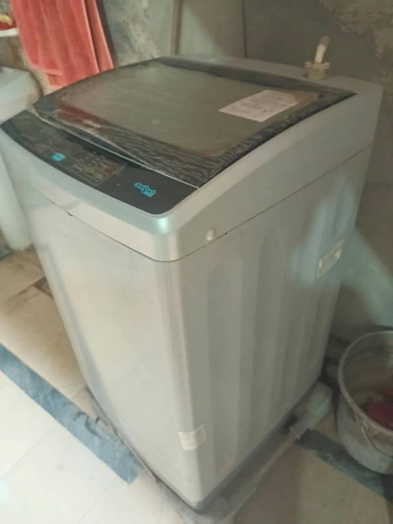 Haier Automatic washing machine 2