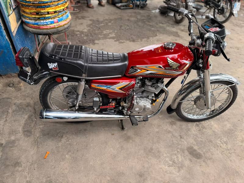 125.   model 2009 2
